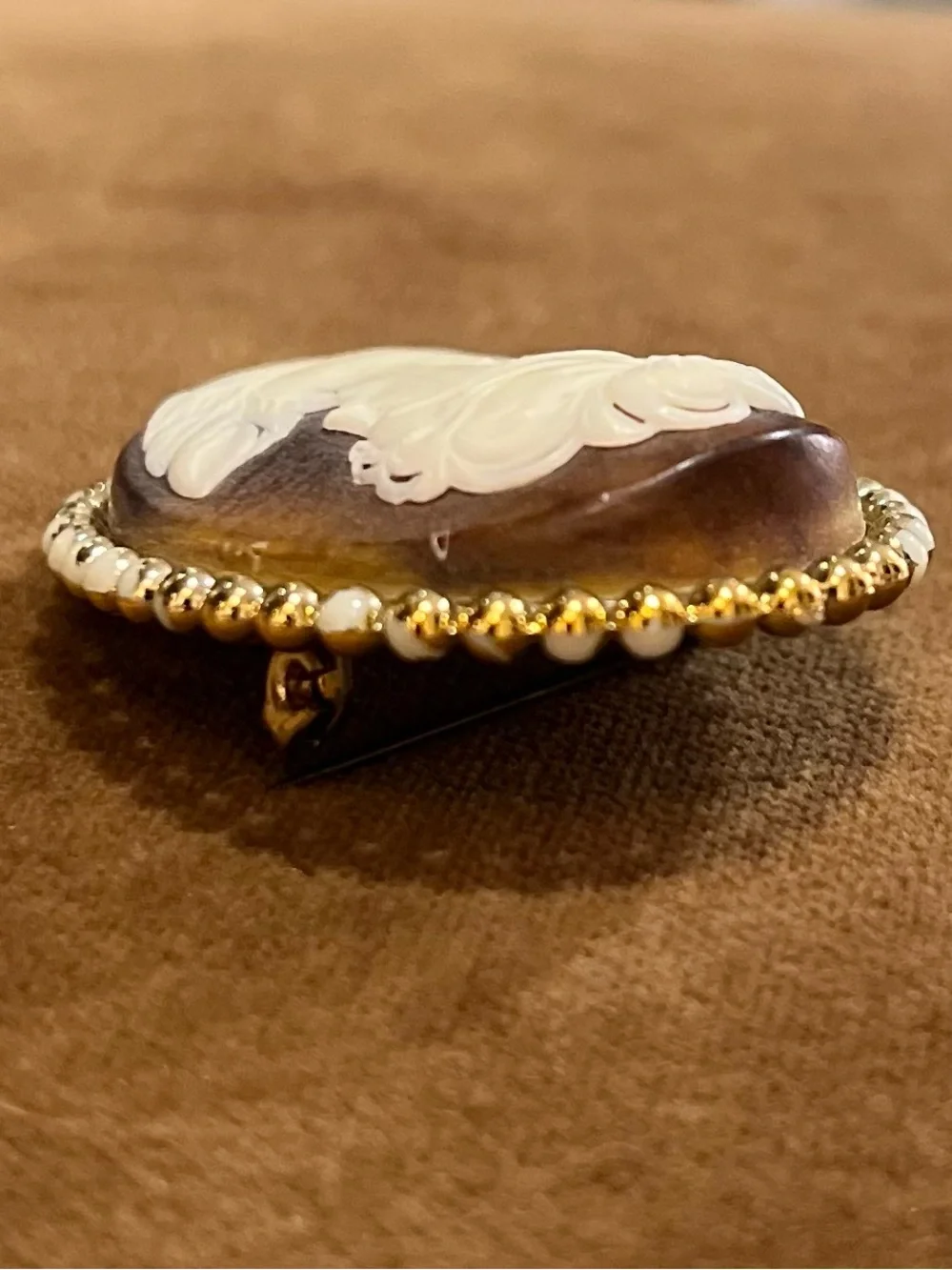 Vintage Cameo Brooch · Western Germany · 1950s 1960s Costume Jewelry